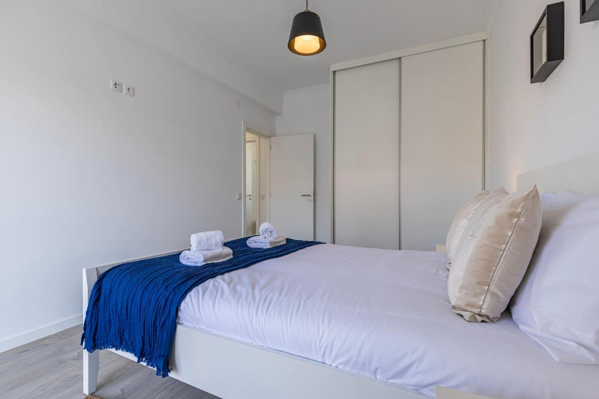 Urban Elegance Apartment Алмада Екстер'єр фото