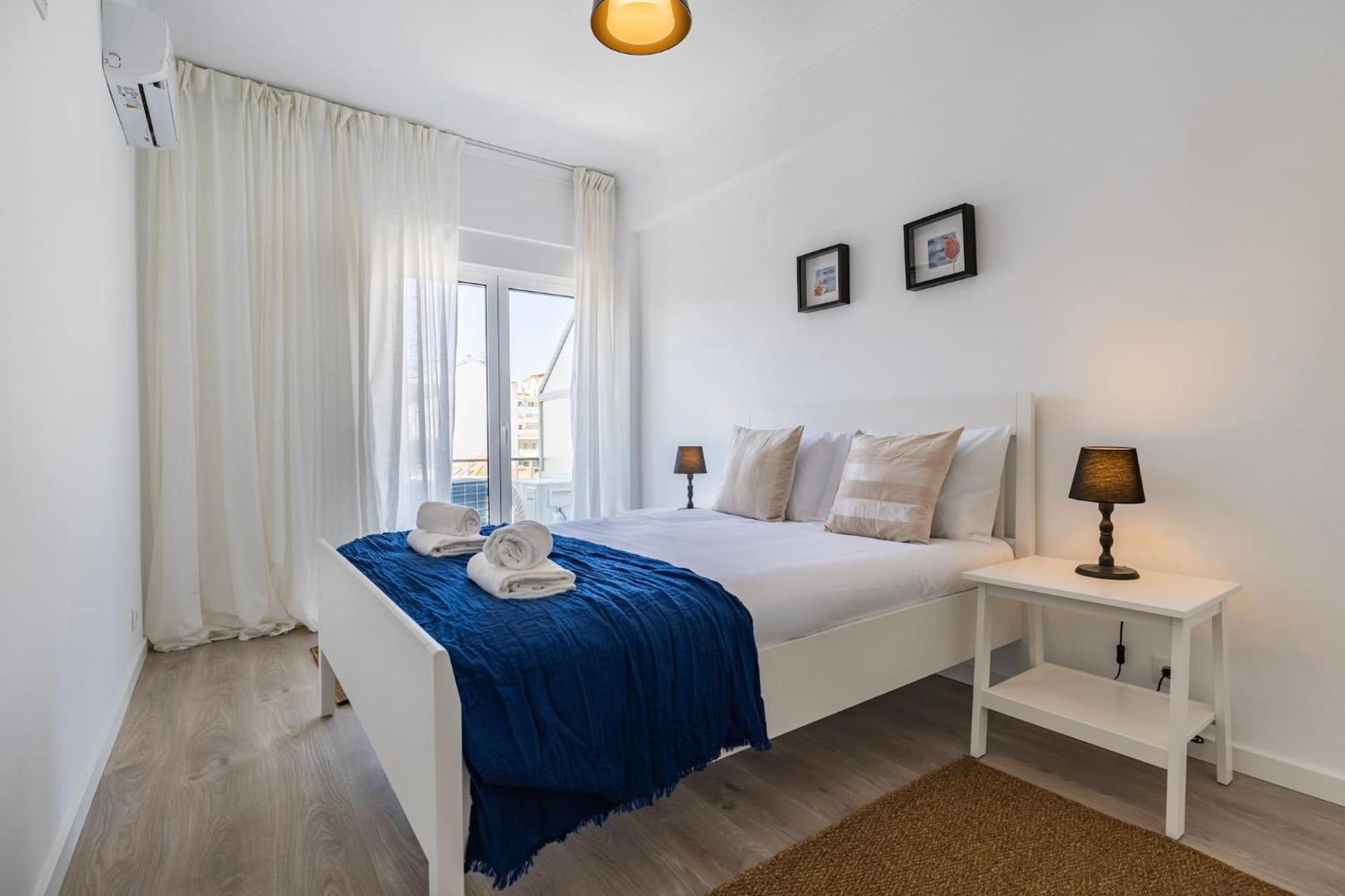Urban Elegance Apartment Алмада Екстер'єр фото