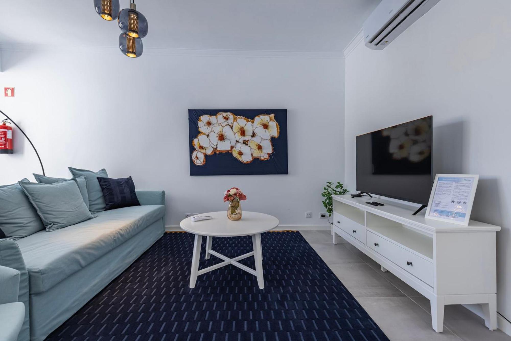 Urban Elegance Apartment Алмада Екстер'єр фото