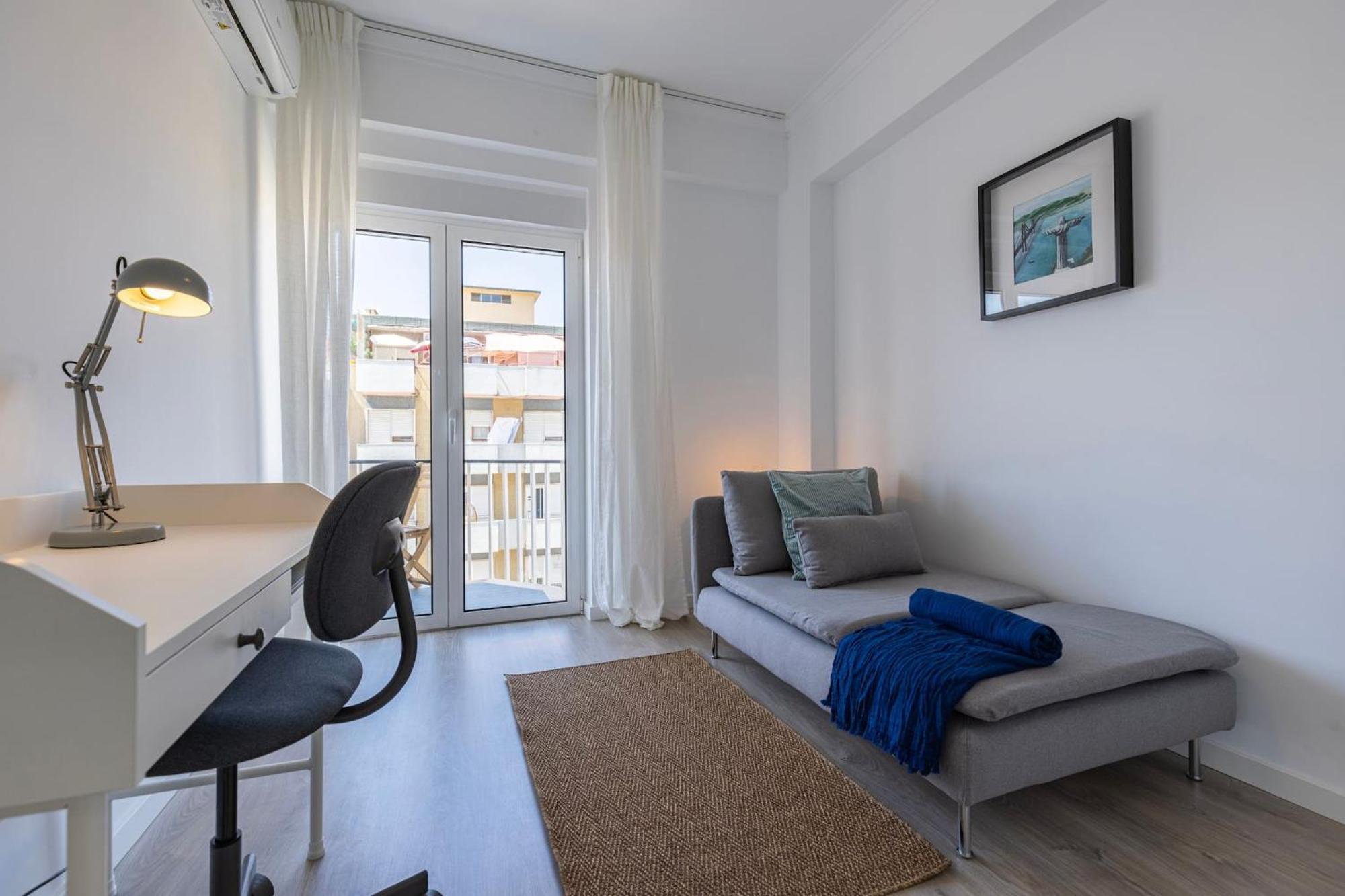 Urban Elegance Apartment Алмада Екстер'єр фото